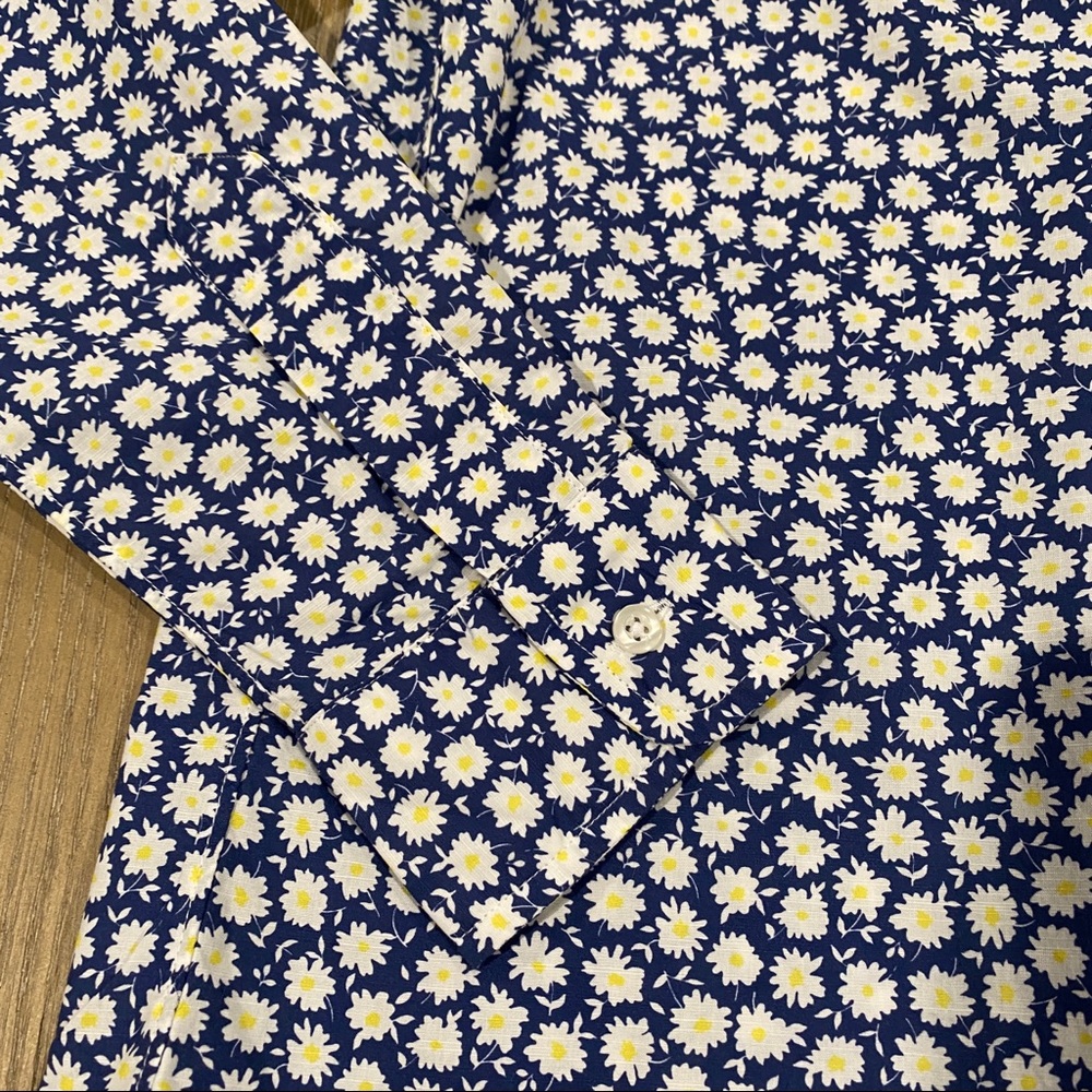 Grayson The Hero Daisies Button Down - Picture 5 of 5